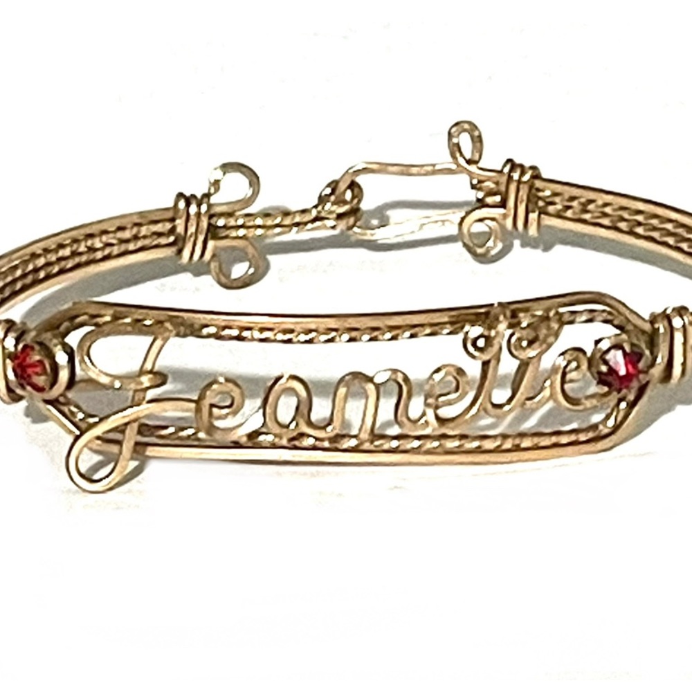 Vintage rolled gold bent wire “Janelle” bracelet • excellent vintage condition